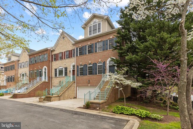 property at 11201 Woodglen Dr