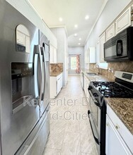 9405 Los Alamos Trail in Irving, TX - Building Photo - Building Photo