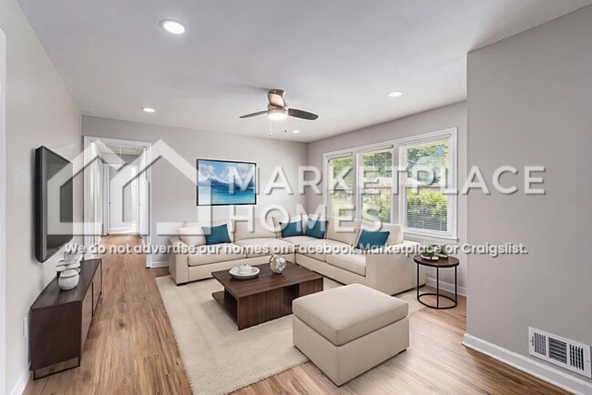 3022 Menlo Park Dr in Rex, GA - Building Photo - Building Photo