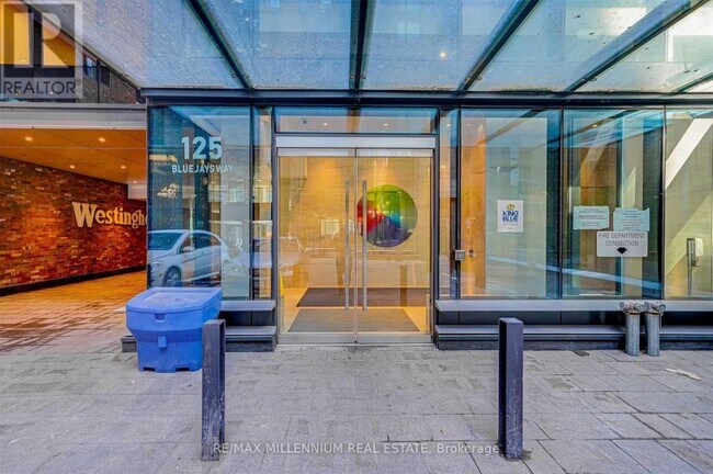 125-4125 Blue Jays Way in Toronto, ON - Building Photo - Building Photo