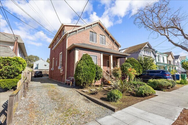 537 Central Ave-Unit -537 Central Ave #D in Alameda, CA - Building Photo - Building Photo