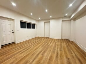 2425 W Cortez St, Unit G in Chicago, IL - Building Photo - Building Photo