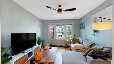 304 Lamartine St, Unit 3 in Boston, MA - Building Photo - Building Photo