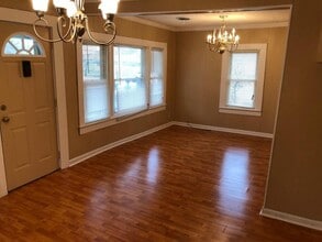 1406 E Fairview Ave in Johnson City, TN - Building Photo - Building Photo