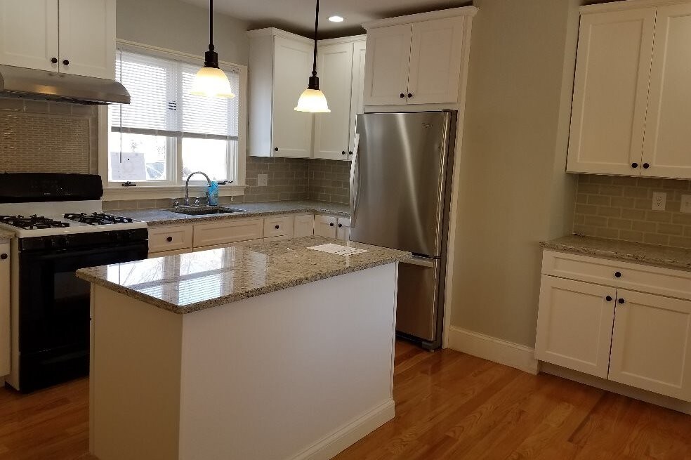 10 Gay St in Quincy, MA - Building Photo