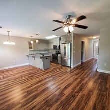 4638 Sara Rd in Valdosta, GA - Building Photo - Building Photo