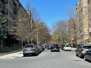 8352 Talbot St in Queens, NY - Building Photo - Building Photo