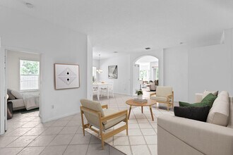 2018 Reston Cir in Royal Palm Beach, FL - Building Photo - Building Photo