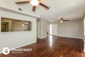 3733 W Villa Theresa Dr, Unit H103 in Glendale, AZ - Building Photo - Building Photo