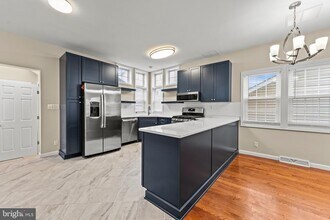 7201 Old Friendship Way in Elkridge, MD - Building Photo - Building Photo