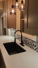 7151 Neff St in Houston, TX - Building Photo - Building Photo