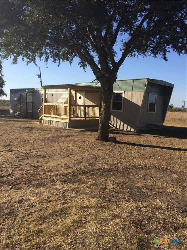 4001 FM 20 in Seguin, TX - Building Photo - Building Photo