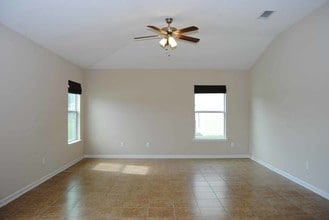 76642 Timbercreek Blvd in Yulee, FL - Building Photo - Building Photo