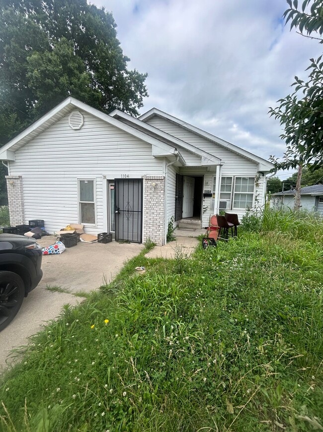 property at 1104 N 41st St