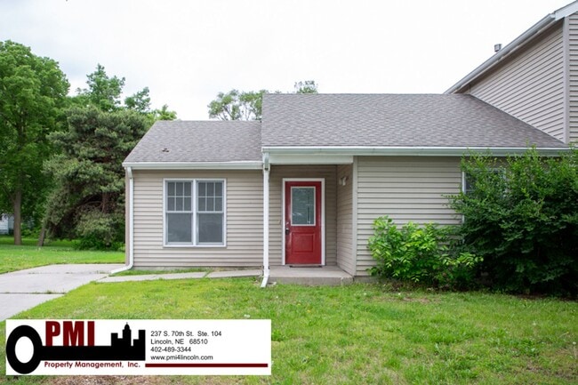 1832 Whittier St in Lincoln, NE - Building Photo - Building Photo