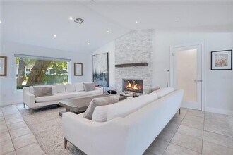 1041 Tuscany Pl in Winter Park, FL - Building Photo - Building Photo