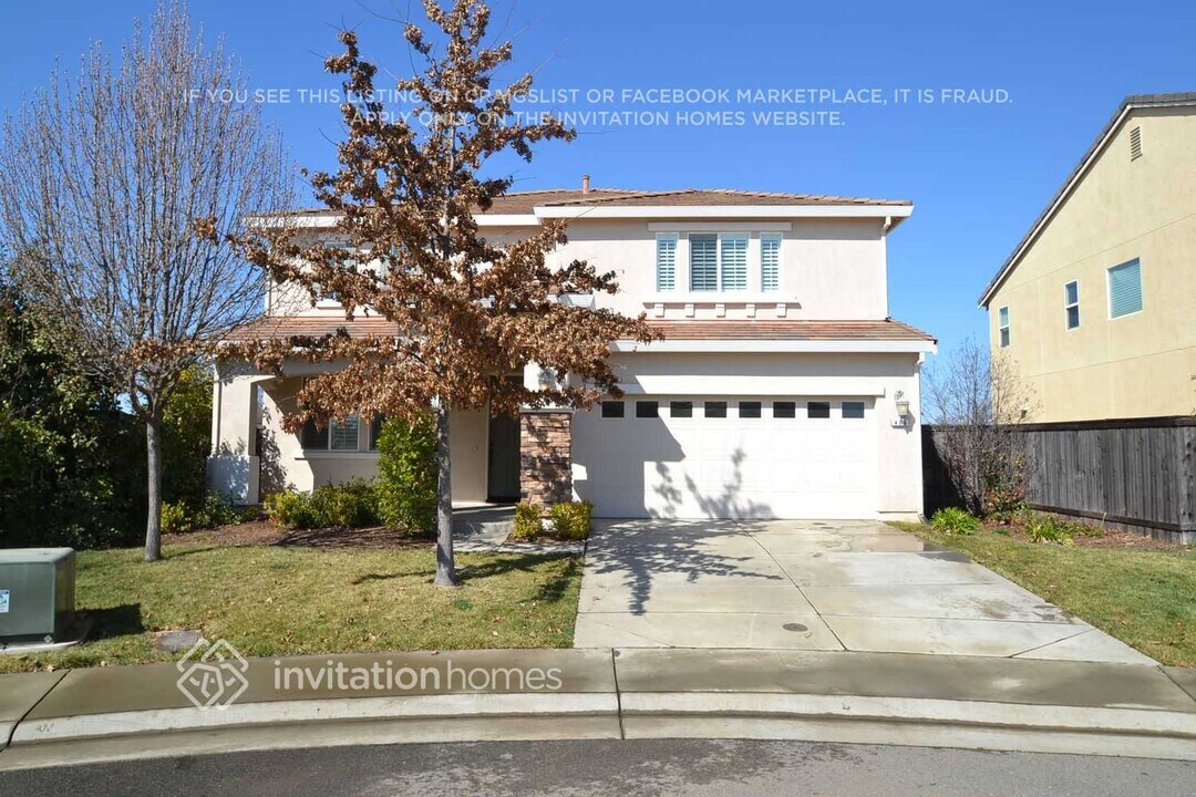 406 Tara Bella Pl in Lincoln, CA - Building Photo