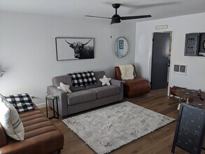 8150 Lemon Ave in La Mesa, CA - Building Photo - Building Photo