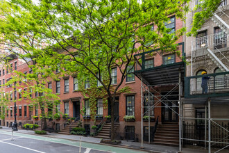 155 W 12th St in New York, NY - Building Photo - Building Photo