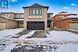 286 Royalpark Way in Vaughan, ON - Building Photo