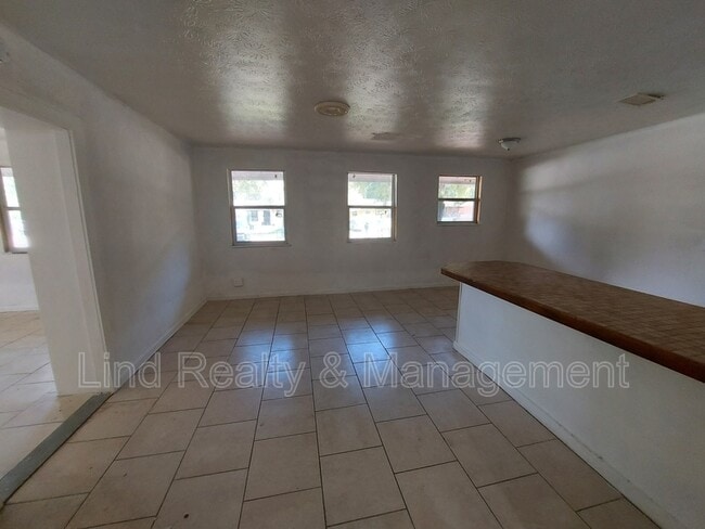 7232 Rutledge Pearson Dr in Jacksonville, FL - Foto de edificio - Building Photo