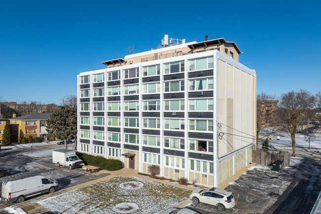 Parkway Circle in Chicago, IL - Building Photo - Building Photo