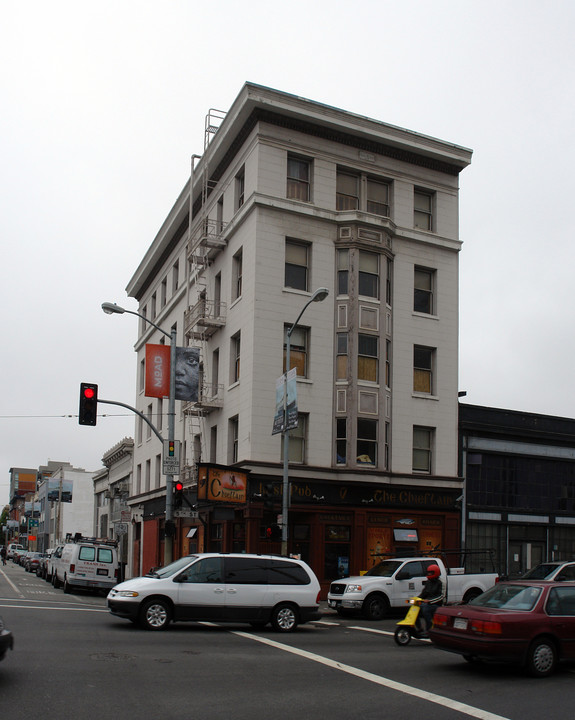 906 Howard St in San Francisco, CA - Building Photo