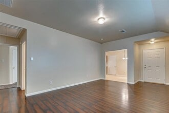 13111 Windy Heath Ln in Houston, TX - Building Photo - Building Photo