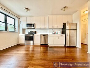 21 Fifth Avenue in Pelham, NY - Building Photo - Building Photo