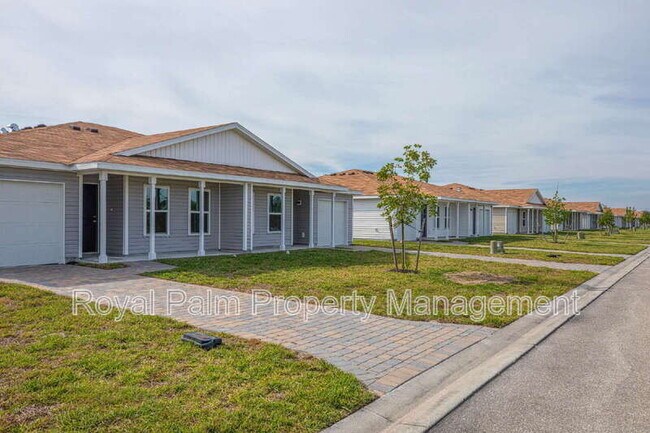 18273 Gibraltar Ln in Lehigh Acres, FL - Foto de edificio - Building Photo