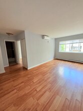 5746 N Sheridan Rd in Chicago, IL - Foto de edificio - Building Photo