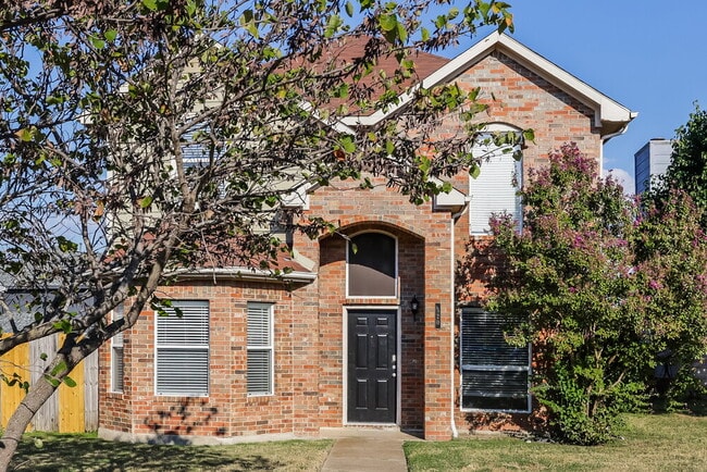 property at 520 Picketts Dr