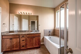 3206 Granite Gate Ln in San Leon, TX - Building Photo - Building Photo