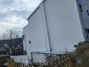 437 Morgan Ave in Pottsville, PA - Foto de edificio - Building Photo