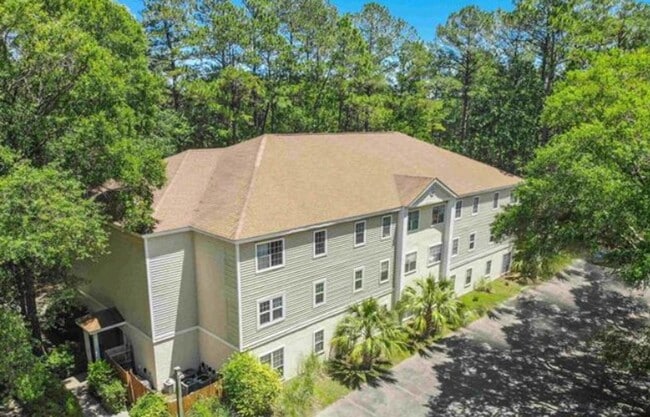 property at 6840 Blue Heron Blvd