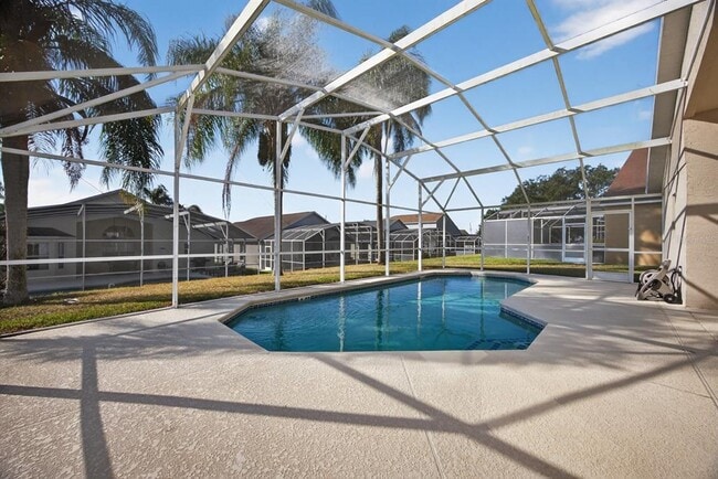 355 High Point Dr in Davenport, FL - Building Photo - Building Photo