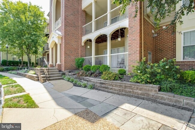 7708 Haynes Point Way in Alexandria, VA - Building Photo - Building Photo