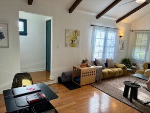 1309 Montecito Dr in Los Angeles, CA - Building Photo - Building Photo