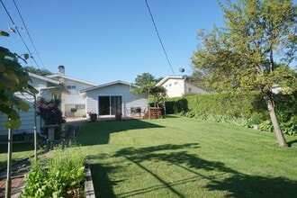 2924 Virginia Ln in Glenview, IL - Building Photo - Building Photo