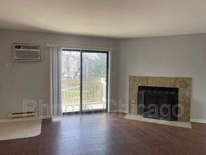 444 Osage Ln in Palatine, IL - Building Photo - Building Photo