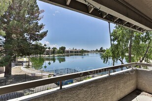 11666 N 28th Dr in Phoenix, AZ - Building Photo