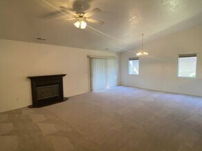 1825 W Mathis Park Pl in Saint George, UT - Building Photo - Building Photo