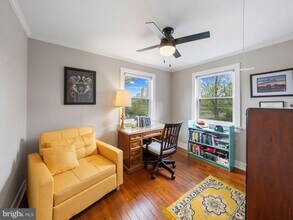 2042 Arlington Terrace in Alexandria, VA - Building Photo - Building Photo