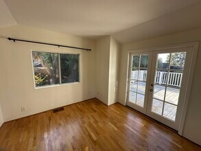 1326 Clifton St in Santa Barbara, CA - Building Photo - Building Photo