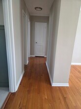 324 Wakefield Dr in Charlotte, NC - Building Photo - Building Photo