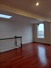 2717 W Congress Pky, Unit 2 in Chicago, IL - Building Photo - Building Photo