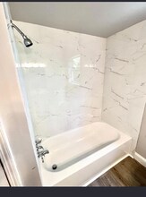 5323 Laconia Ave in Cincinnati, OH - Building Photo - Building Photo