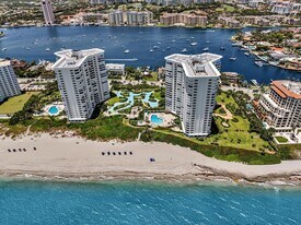 500 S Ocean Blvd in Boca Raton, FL - Building Photo