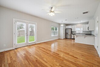 822 E 37th St in Houston, TX - Building Photo - Building Photo