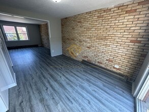 Georgetown Apartments in Galveston, IN - Foto de edificio - Building Photo